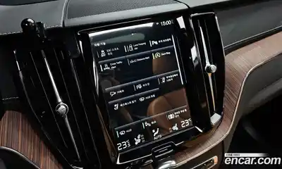 Volvo XC60 2021 2.0 Автомат в Москве № 230385, миниатюра 7