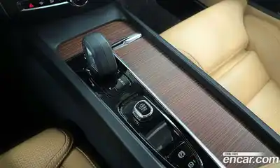 Volvo V60 2022 2.0 Автомат в Москве № 230401, миниатюра 11