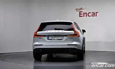 Volvo V60 2022 2.0 Автомат в Москве № 230401, миниатюра 3