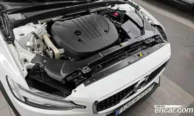 Volvo V60 2022 2.0 Автомат в Москве № 230401, миниатюра 6