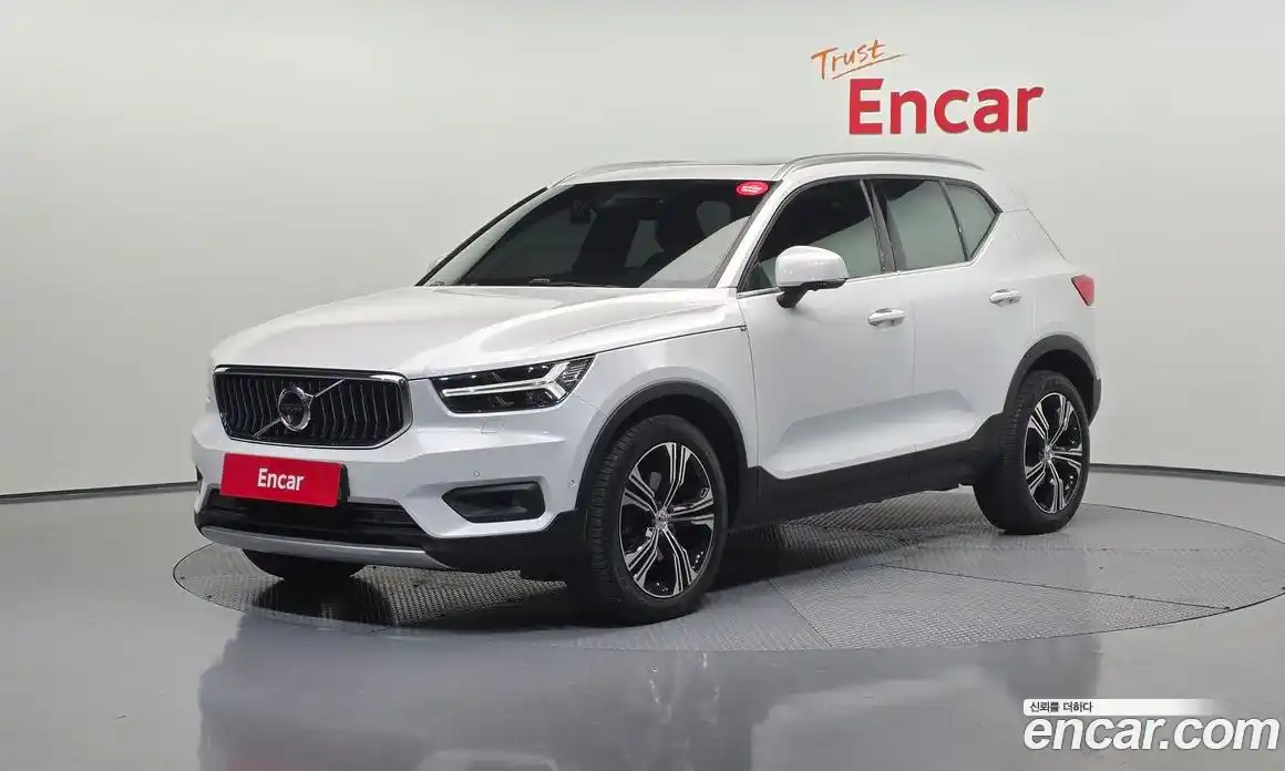 Volvo XC40 2021 2.0 Автомат в Москве № 230597, фото 3