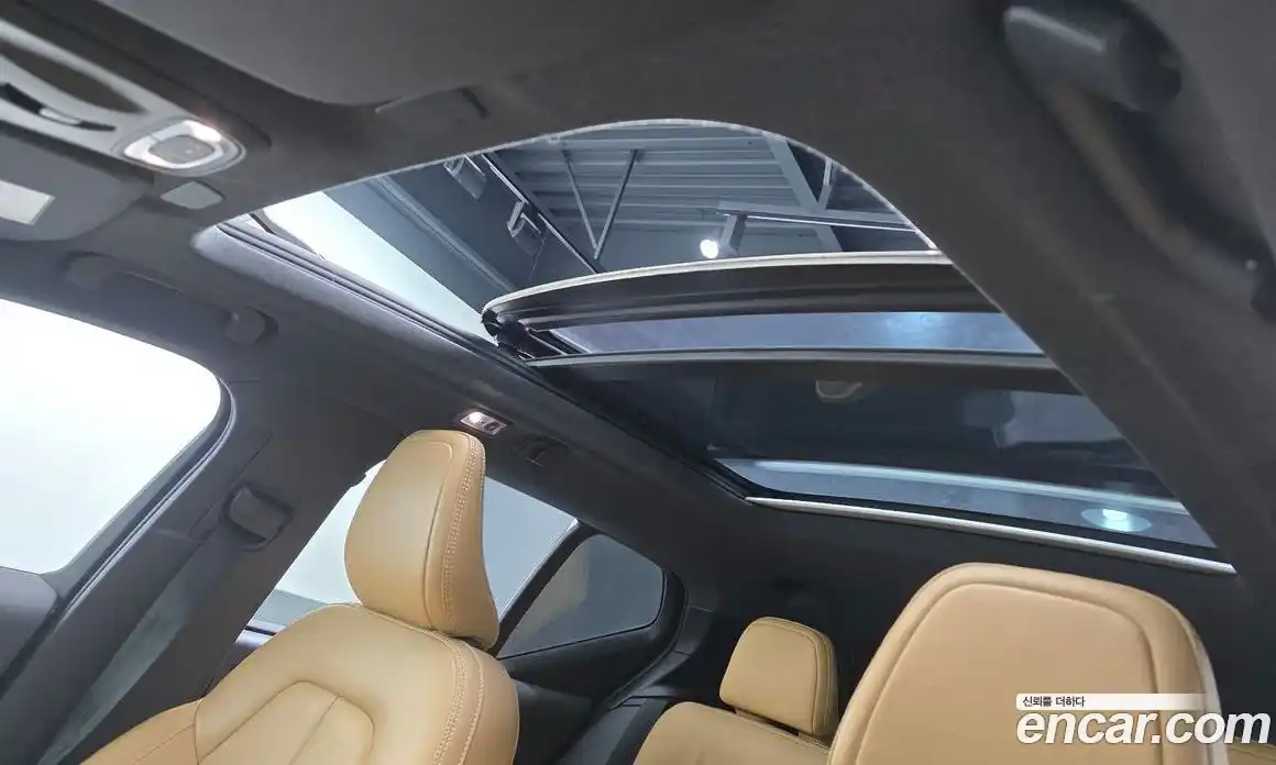 Volvo XC40 2021 2.0 Автомат в Москве № 230597, фото 4