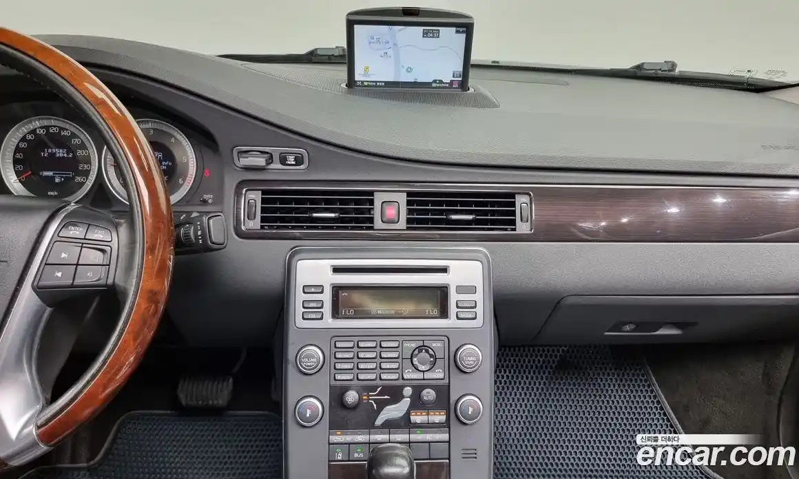 Volvo S80 2011 2.4 Автомат в Москве № 230647, фото 3