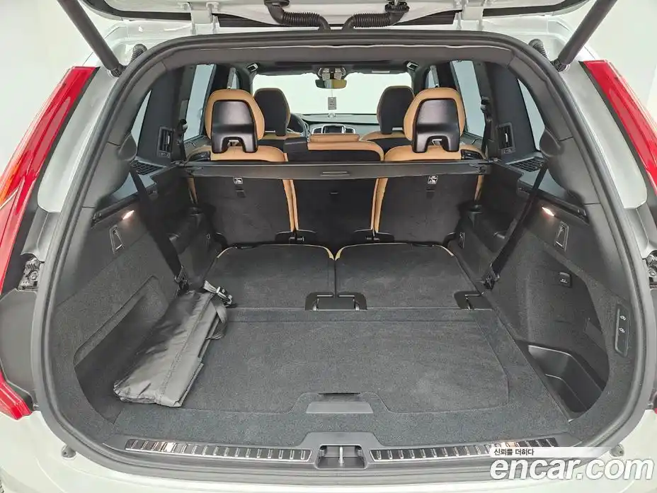 Volvo XC90 2024 2.0 Автомат в Москве № 230849, фото 18