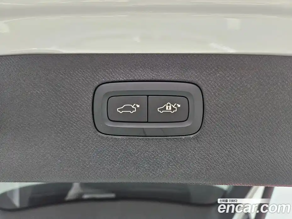 Volvo XC90 2024 2.0 Автомат в Москве № 230849, фото 19