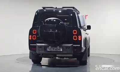 Land Rover Defender 2024 3.0 Автомат в Москве № 231223, миниатюра 11