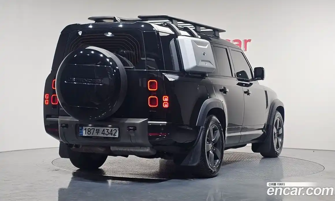 Land Rover Defender 2024 3.0 Автомат в Москве № 231223, фото 14