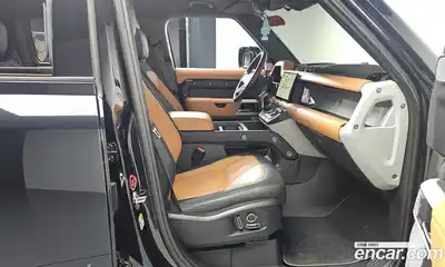 Land Rover Defender 2024 3.0 Автомат в Москве № 231223, миниатюра 4