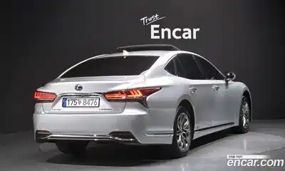 Lexus LS, 2018