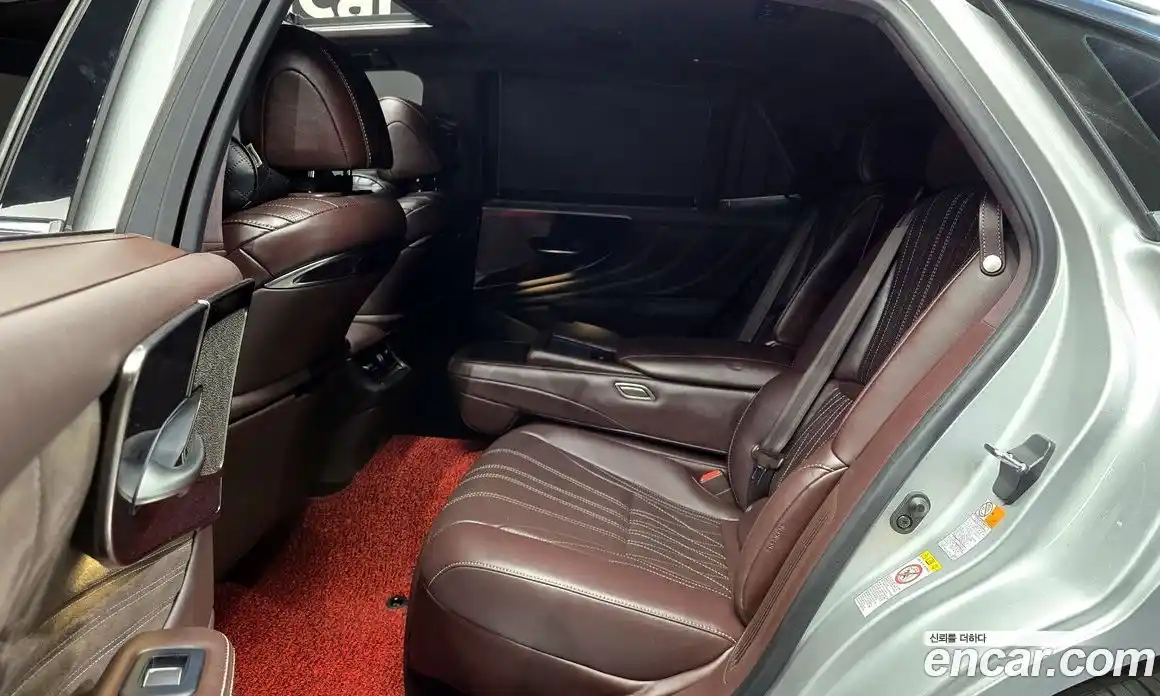 Lexus LS 2018 3.5 Автомат в Москве № 232059, фото 15