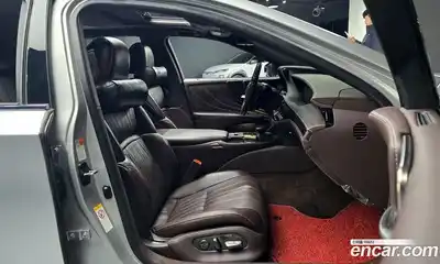 Lexus LS 2018 3.5 Автомат в Москве № 232059, миниатюра 5