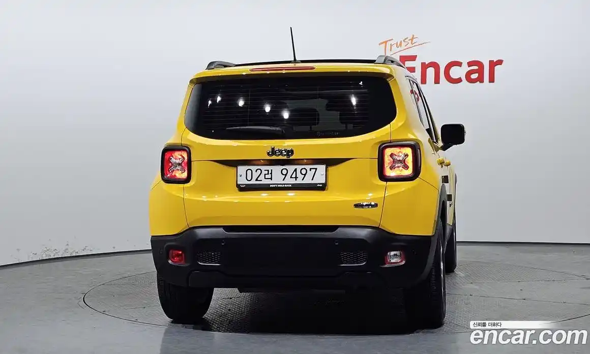 Jeep Renegade 2017 2.4 Автомат в Москве № 232294, фото 17