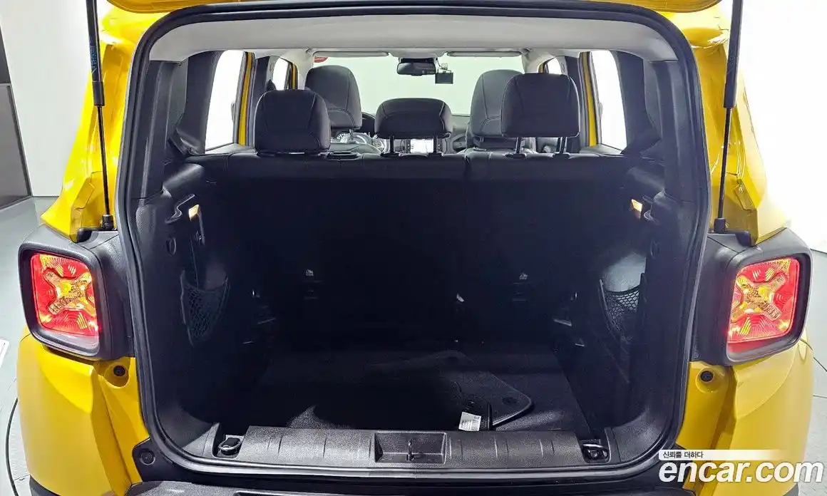 Jeep Renegade 2017 2.4 Автомат в Москве № 232294, фото 4