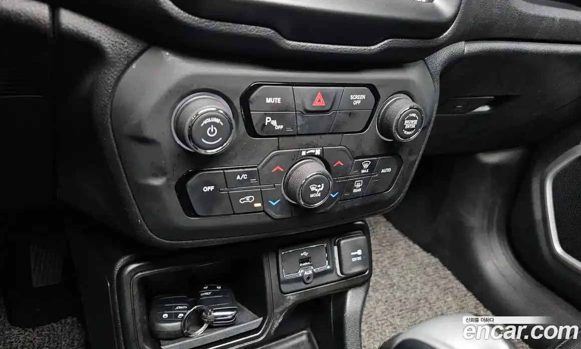 Jeep Renegade 2018 2.4 Автомат в Москве № 232443, фото 18