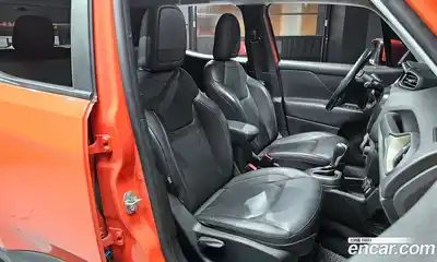 Jeep Renegade 2018 2.4 Автомат в Москве № 232443, миниатюра 4