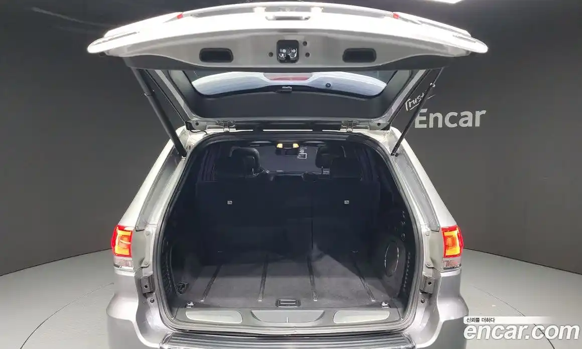 Jeep Cherokee 2014 3.0 Автомат в Москве № 232717, фото 8