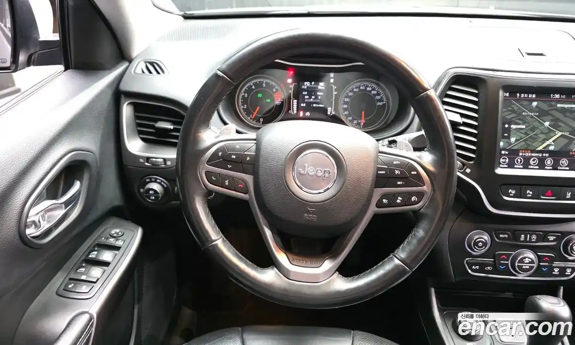 Jeep Cherokee 2019 2.4 Автомат в Москве № 232735, фото 17