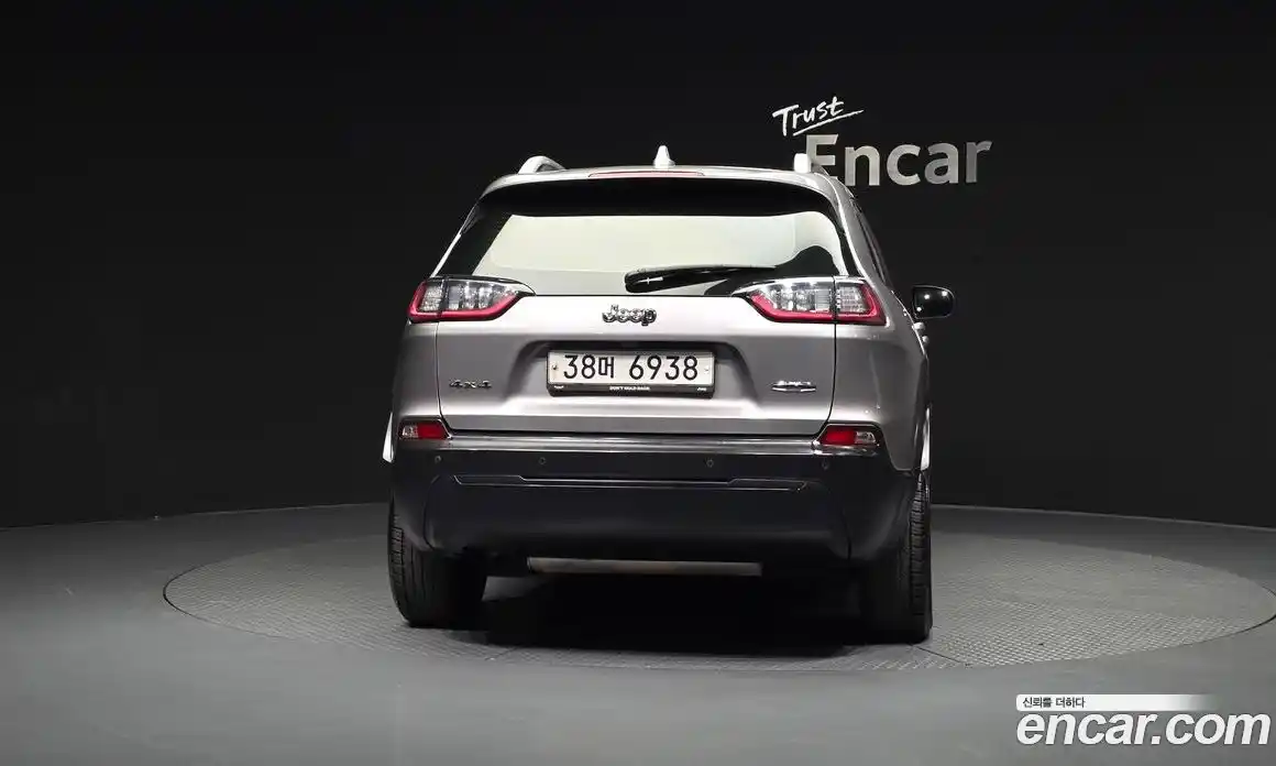 Jeep Cherokee 2019 2.4 Автомат в Москве № 232735, фото 20