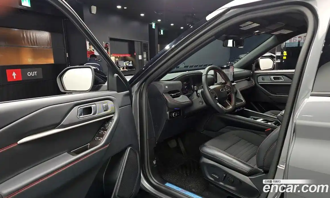 Ford Explorer 2025 2.3 Автомат в Москве № 233076, фото 12