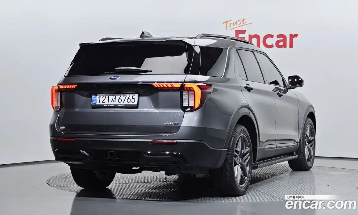 Ford Explorer 2025 2.3 Автомат в Москве № 233076, фото 13