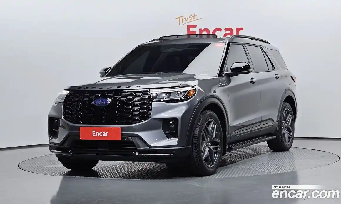 Ford Explorer 2025 2.3 Автомат в Москве № 233076, фото 3