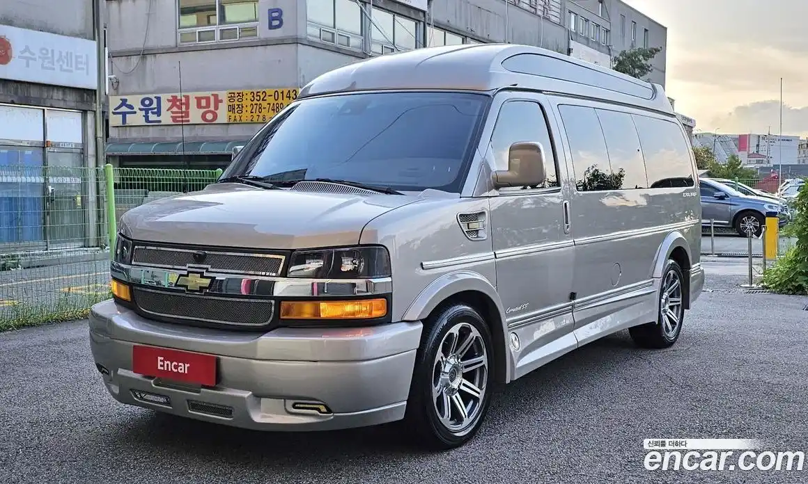 Chevrolet Express Van 2019 6.0 Автомат в Москве № 235233, фото 1