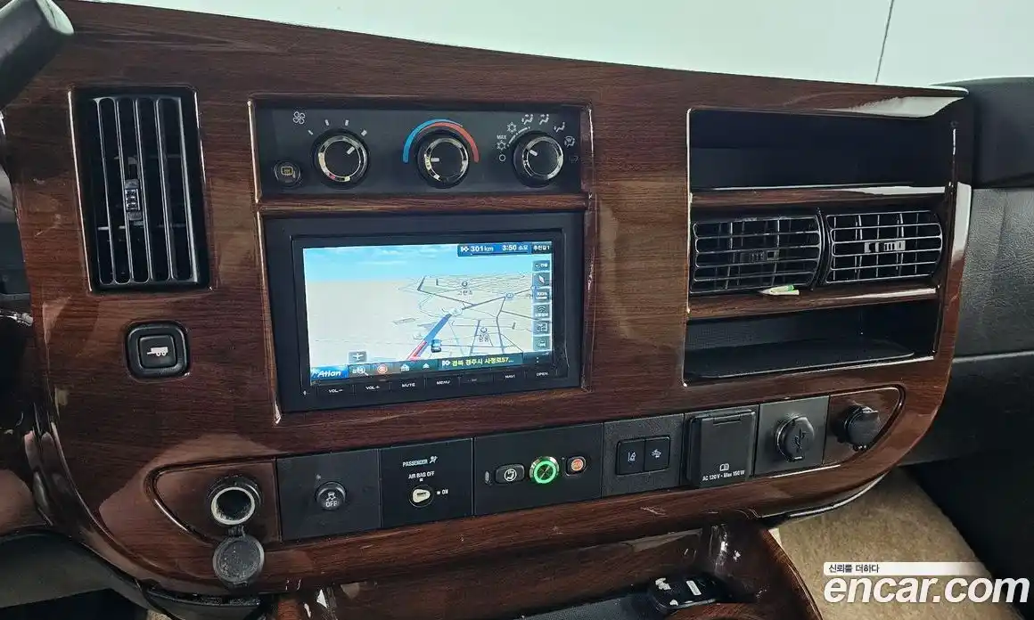 Chevrolet Express Van 2019 6.0 Автомат в Москве № 235233, фото 14