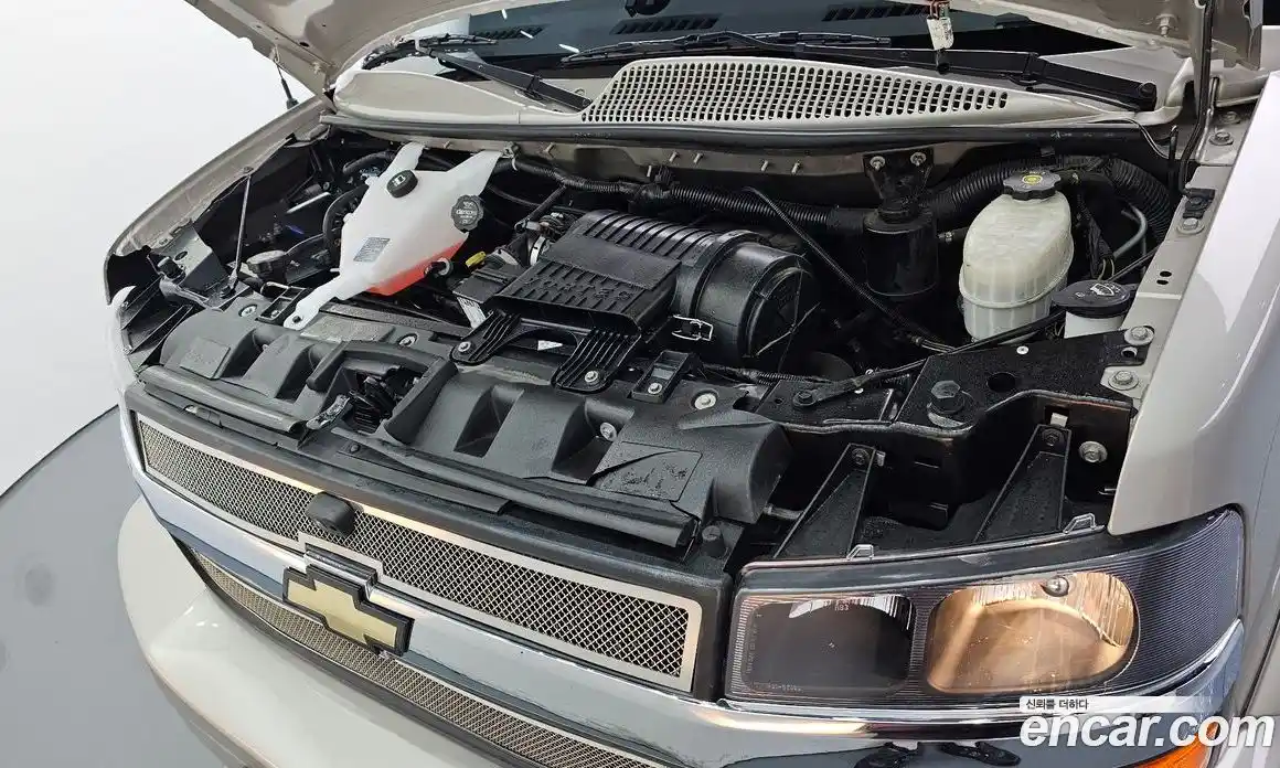 Chevrolet Express Van 2019 6.0 Автомат в Москве № 235233, фото 6