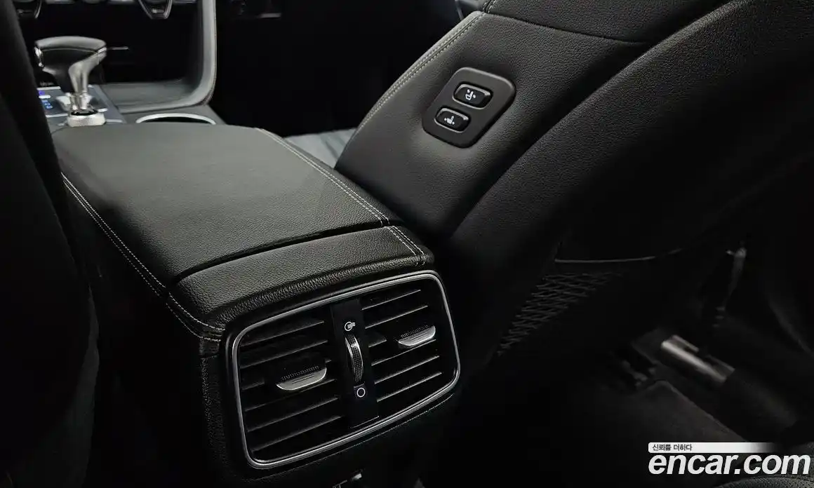 Genesis G70 2019 2.0 Автомат в Москве № 23686, фото 18