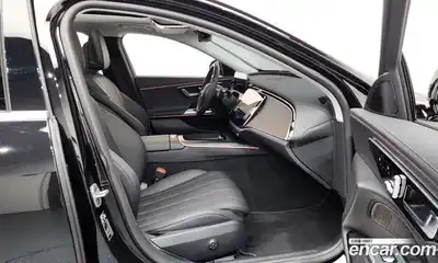 Mercedes-Benz E-Class 2025 2.0 Автомат в Москве № 237987, миниатюра 11