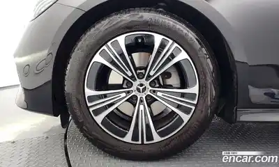 Mercedes-Benz E-Class 2025 2.0 Автомат в Москве № 237987, миниатюра 5