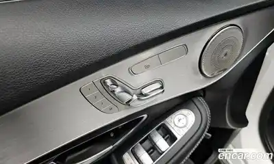 Mercedes-Benz C-Class 2018 2.0 Автомат в Москве № 239652, миниатюра 2