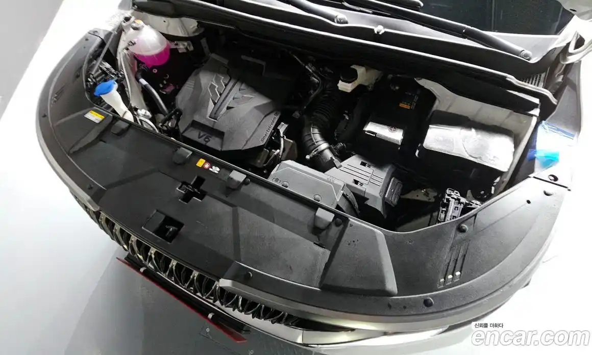 Kia Canival 2023 3.5 Автомат в Москве № 248271, фото 11