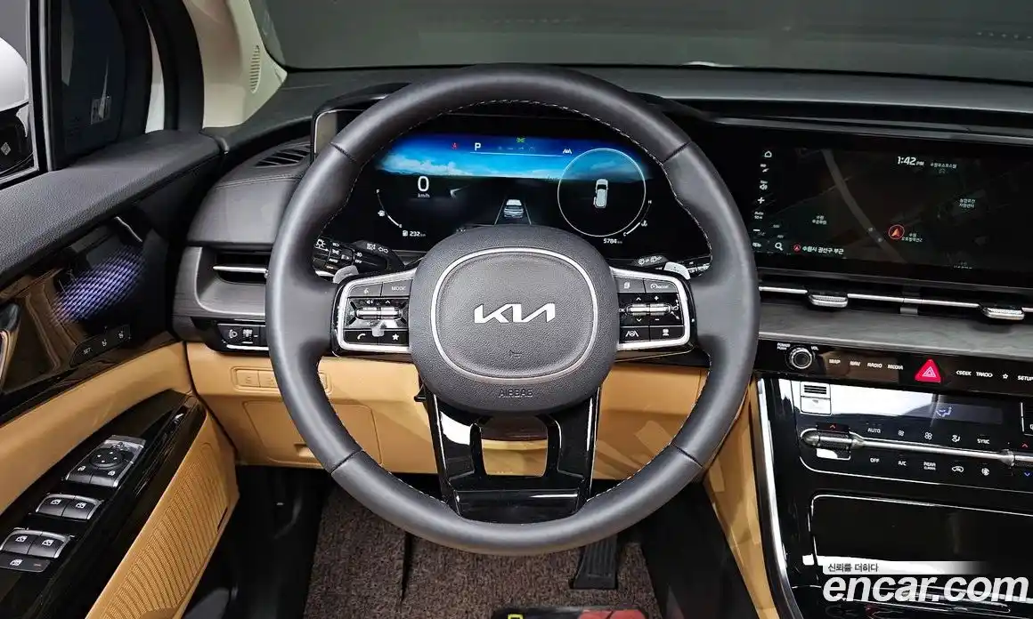 Kia Canival 2023 3.5 Автомат в Москве № 248271, фото 14