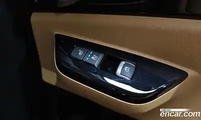 Kia Canival 2023 3.5 Автомат в Москве № 248271, миниатюра 7