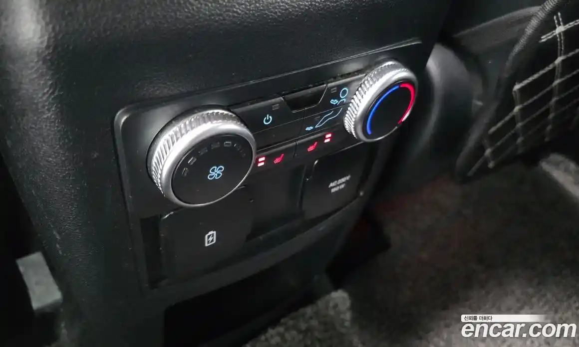 Ford Explorer 2020 2.3 Автомат в Москве № 267453, фото 4