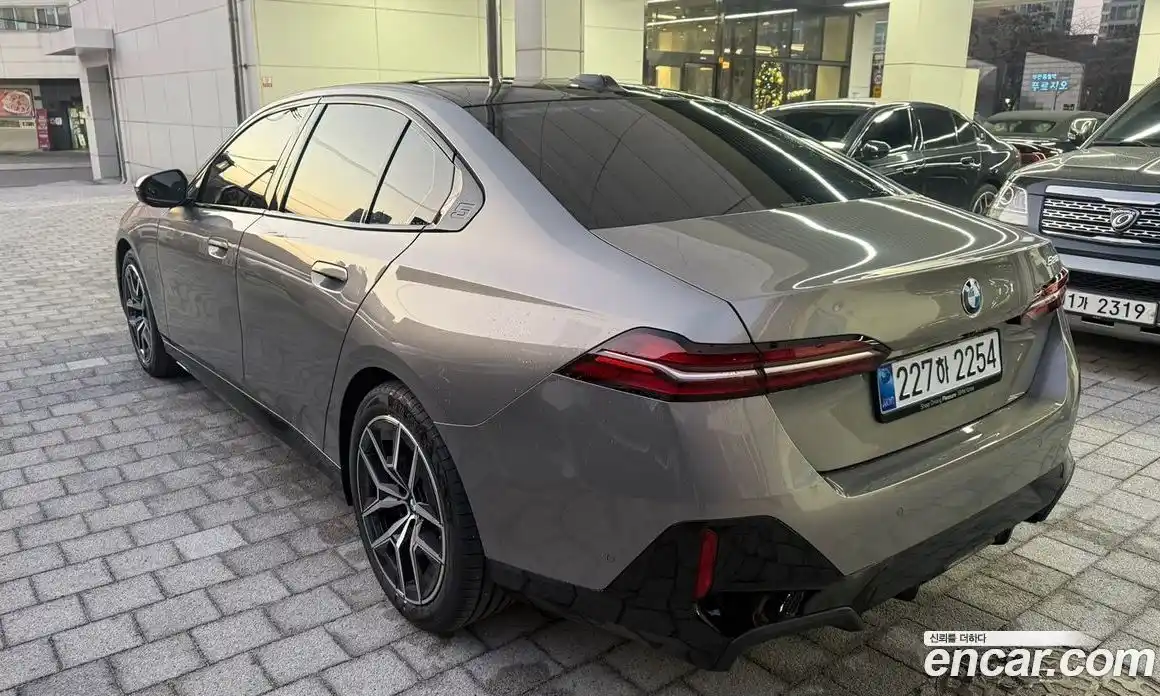 BMW 5-Series 2026 2.0 Автомат в Москве № 278095, фото 6