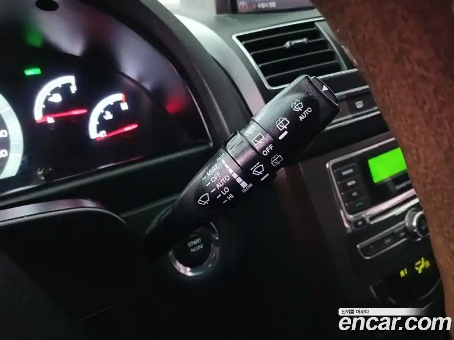 SsangYong Rexton 2013 2.0 Автомат в Москве № 28387, фото 16