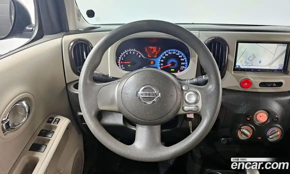 Nissan Cube 2011 1.8 Автомат в Москве № 285051, фото 13