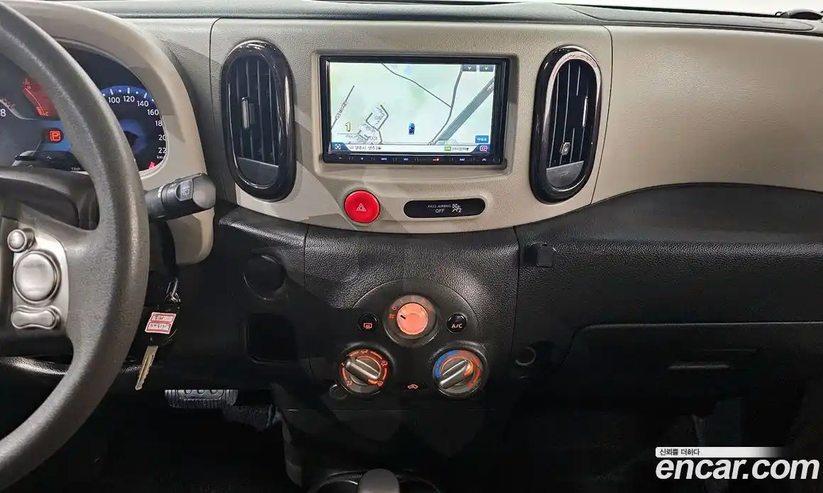 Nissan Cube 2011 1.8 Автомат в Москве № 285051, фото 16