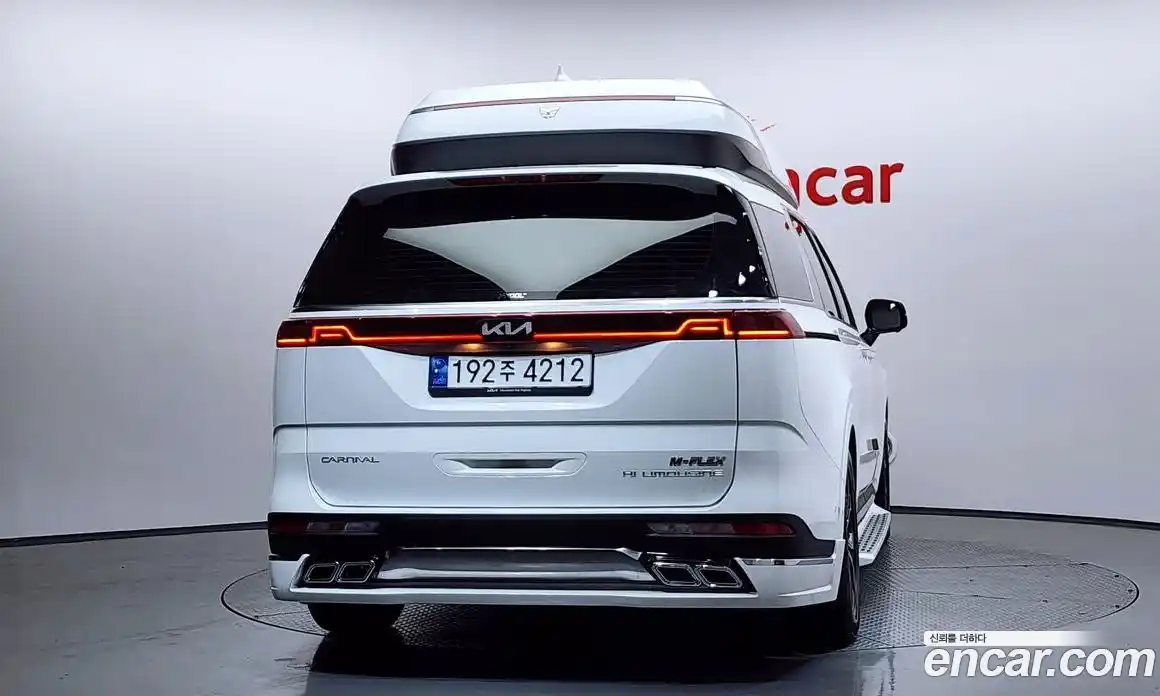 Kia Canival 2023 3.5 Автомат в Москве № 287024, фото 15