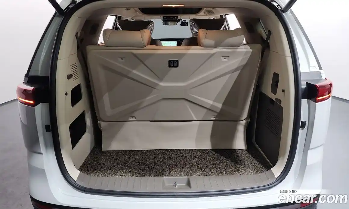 Kia Canival 2023 3.5 Автомат в Москве № 287024, фото 16