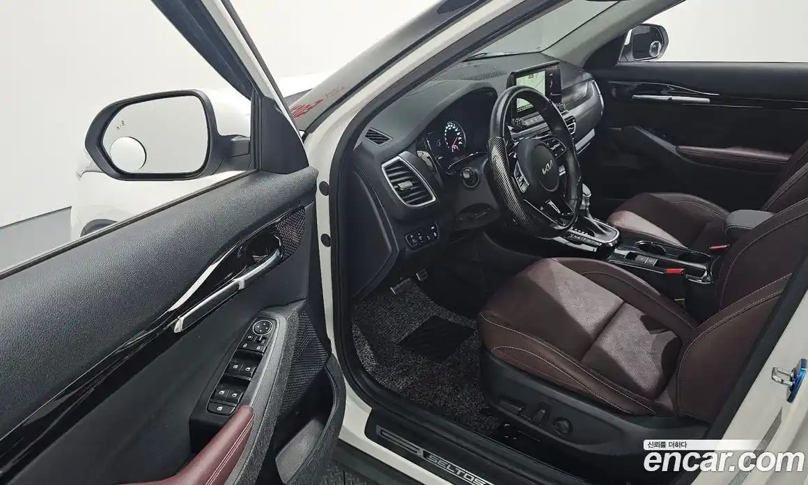 Kia Seltos 2022 1.6 Автомат в Москве № 288142, фото 14