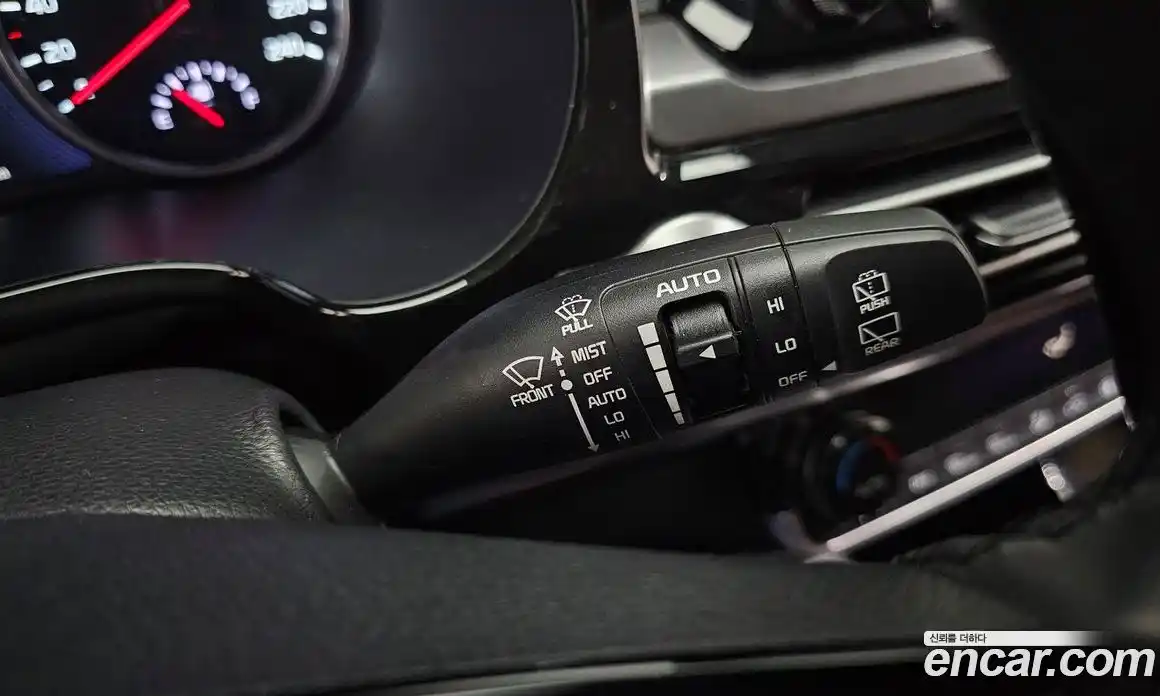 Kia Seltos 2022 1.6 Автомат в Москве № 288142, фото 17