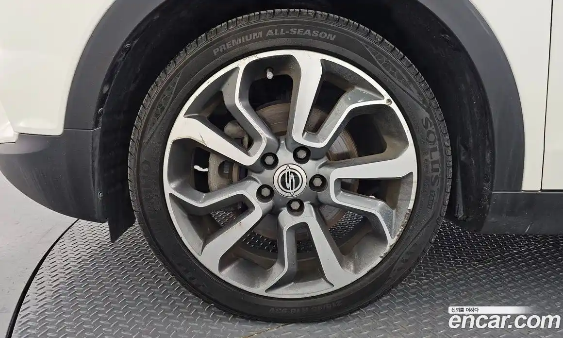 SsangYong TIBOLI 2016 1.6 Автомат в Москве № 29170, фото 3