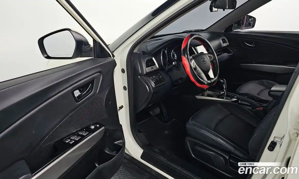 SsangYong TIBOLI 2016 1.6 Автомат в Москве № 29170, фото 4