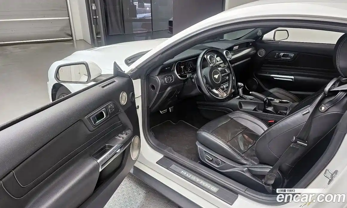 Ford Mustang 2018 2.3 Автомат в Москве № 303169, фото 19