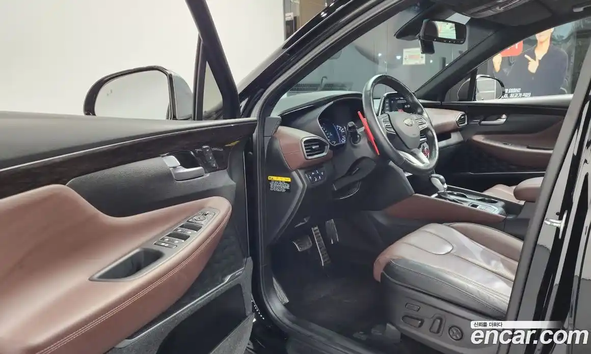 Hyundai Santa Fe 2020 2.0 Автомат в Москве № 303425, фото 16