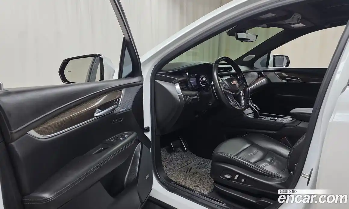 Cadillac XT5 2022 3.6 Автомат в Москве № 306793, фото 17