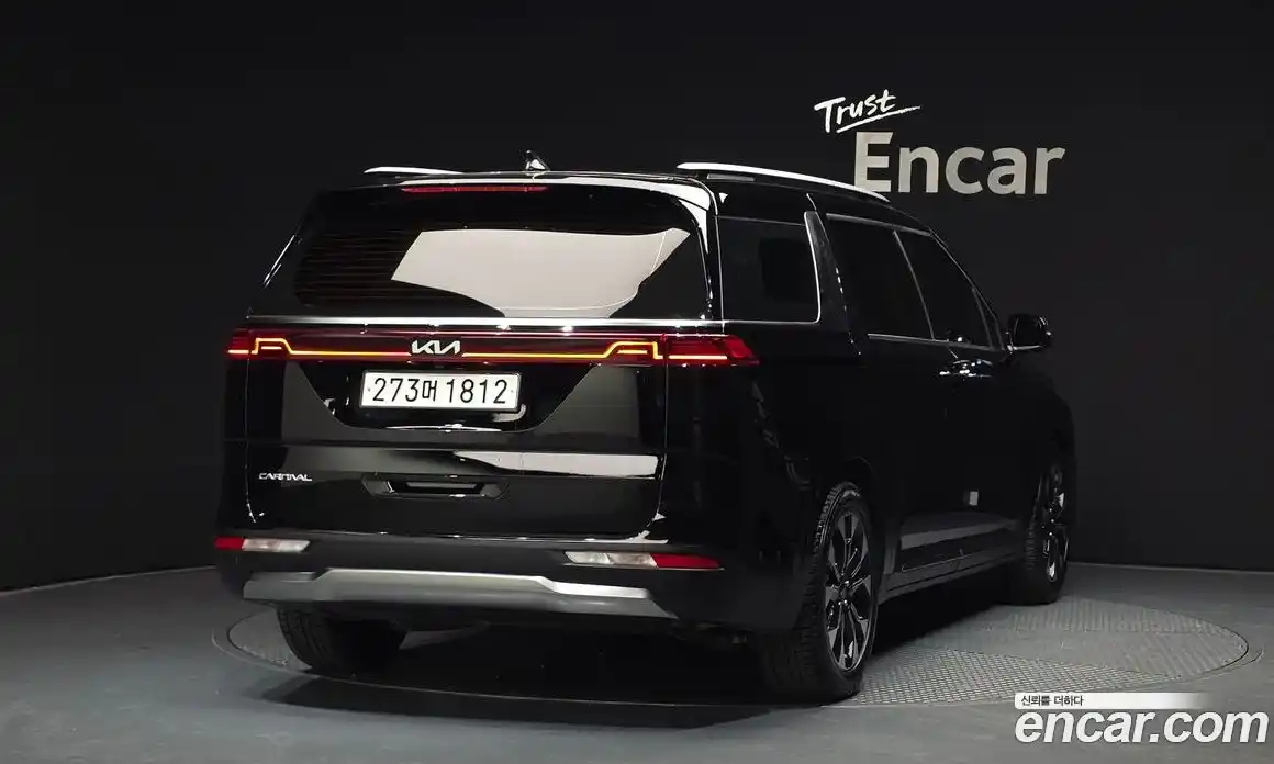 Kia Canival 2023 3.5 Автомат в Москве № 307922, фото 18